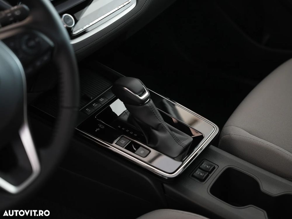 Toyota Corolla Cross - 15