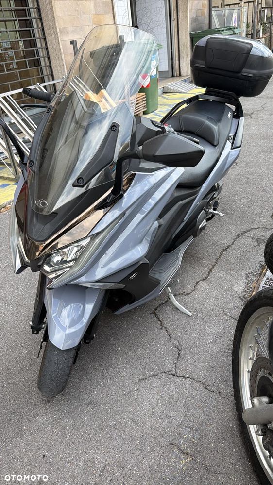Kymco AK 550 - 1