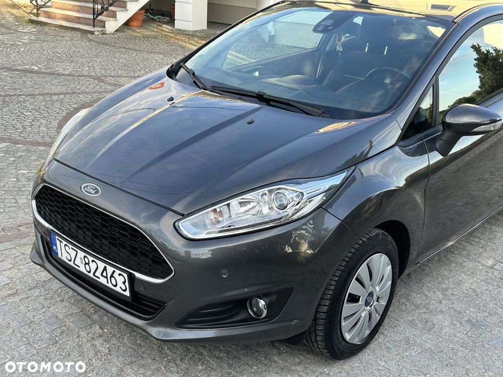 Ford Fiesta - 24