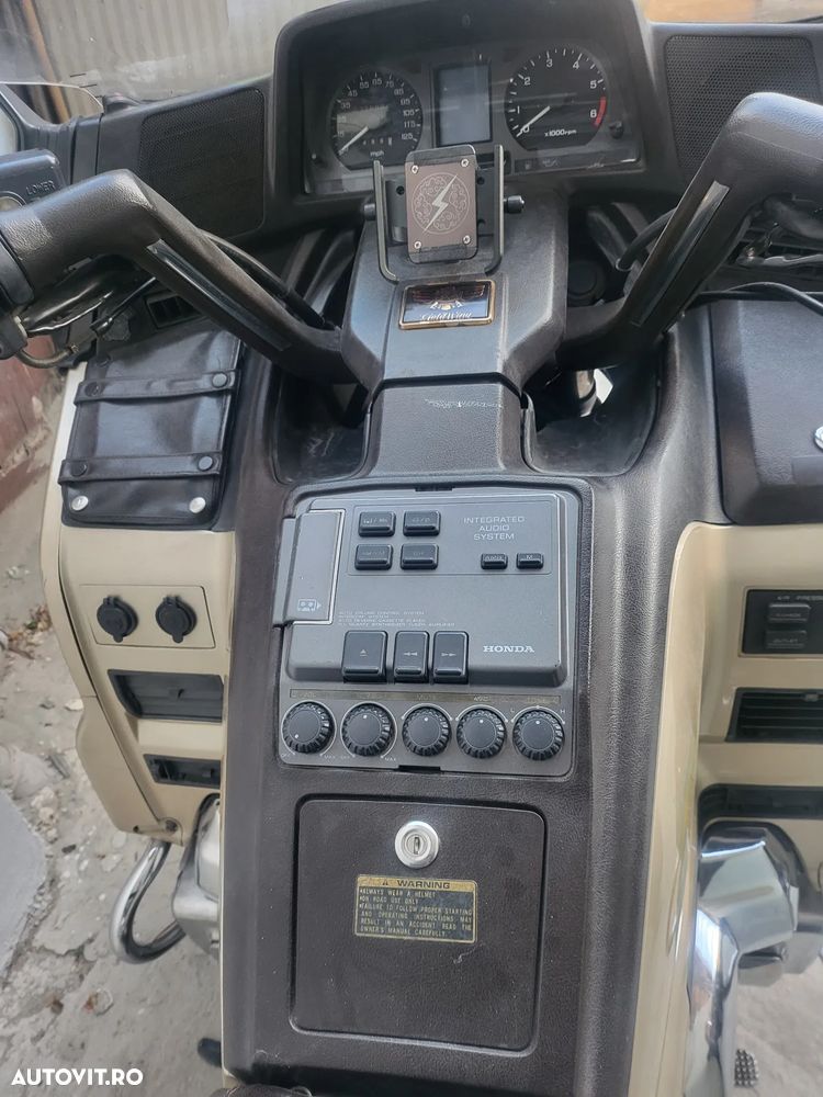 Honda Gold Wing - 8