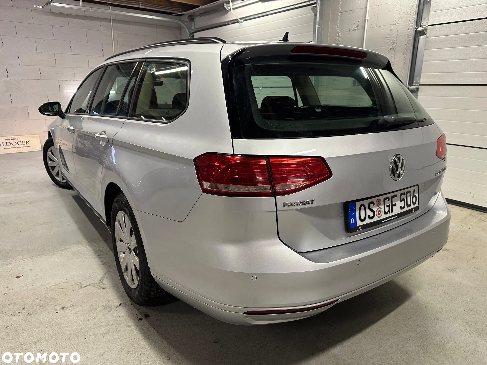 Volkswagen Passat 2.0 TDI SCR Comfortline - 13