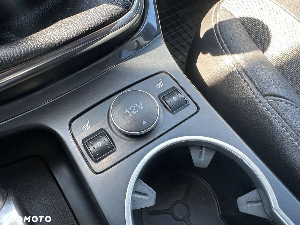 Ford Kuga 2.0 TDCi 2x4 Champions Edition - 22