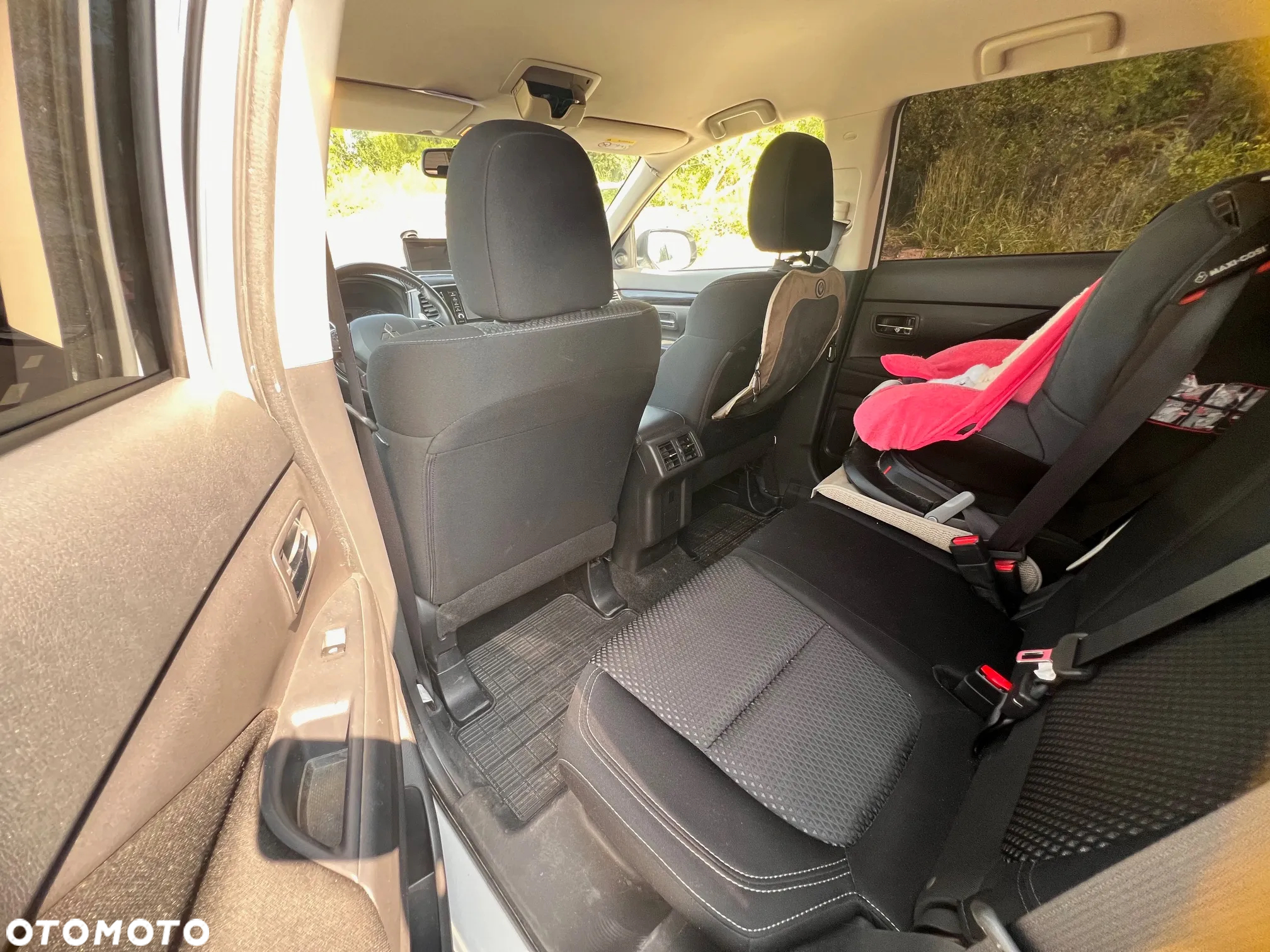 Mitsubishi Outlander 2.0 Intense Comfort 4WD CVT - 11