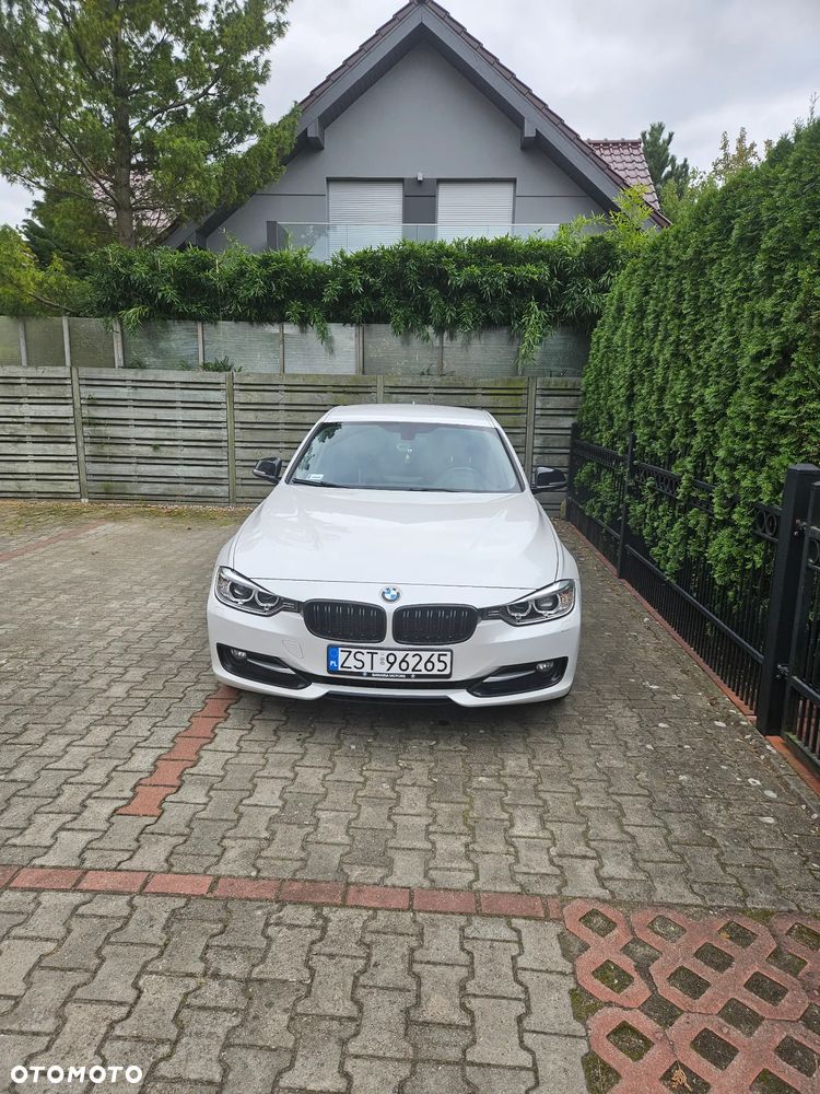 BMW Seria 3 318d Sport Line - 20