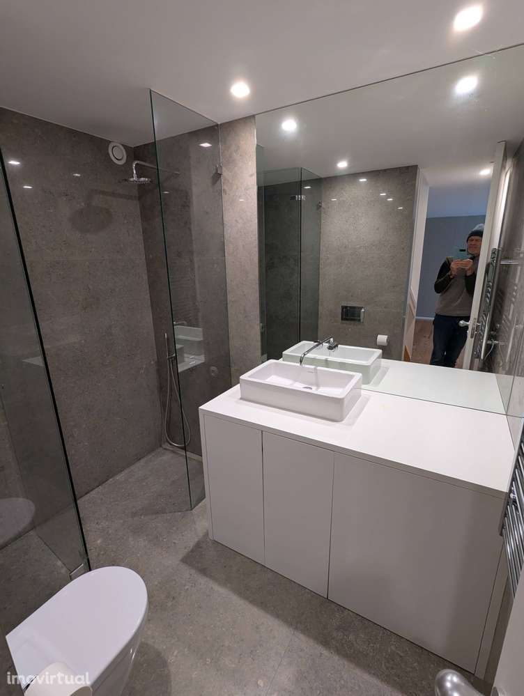 Gabinete / Escritório em Localização Estratégica com 35mq na Foz Velha - Grande imagem: 4/9