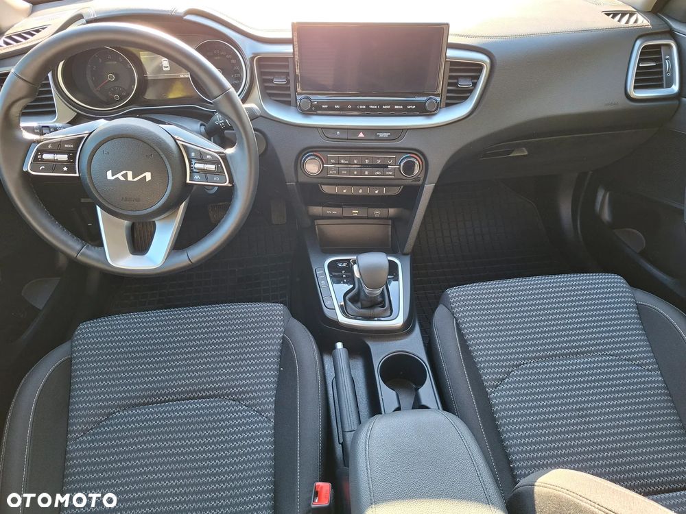 Kia XCeed - 9