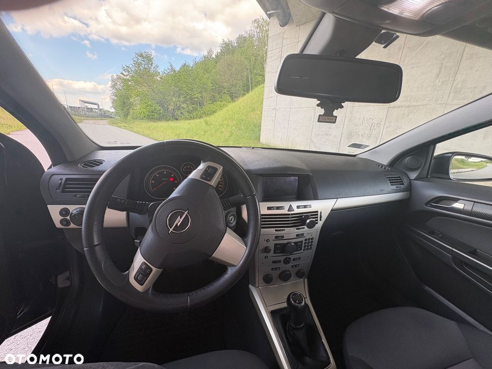 Opel Astra 1.9 CDTI Cosmo - 13