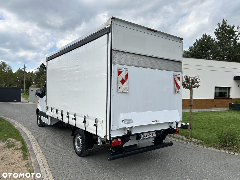 Mercedes-Benz Sprinter 907 316 - 4