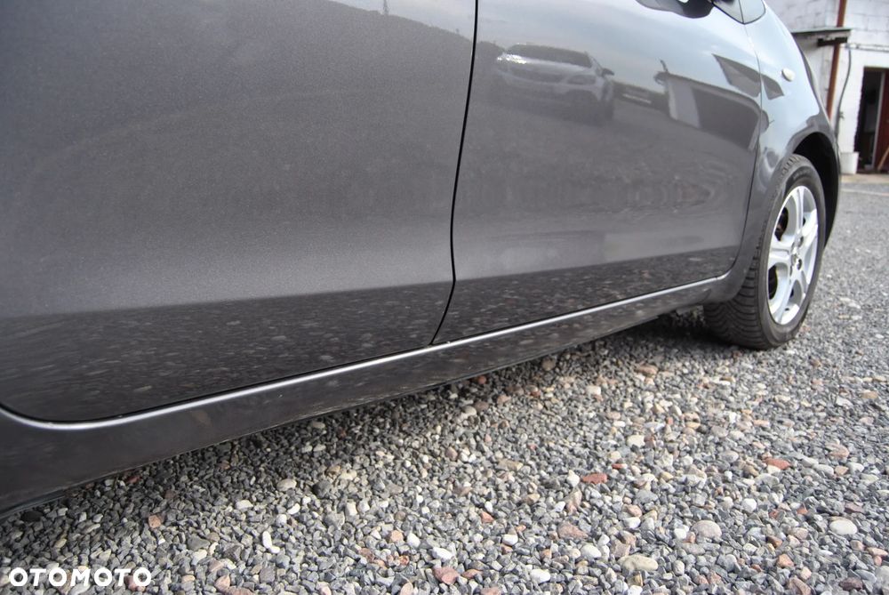 Toyota Yaris 1.33 VVT-i Executive - 14