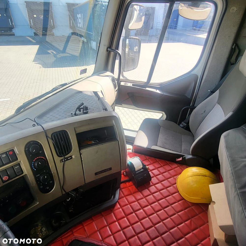 Renault Premium - 5