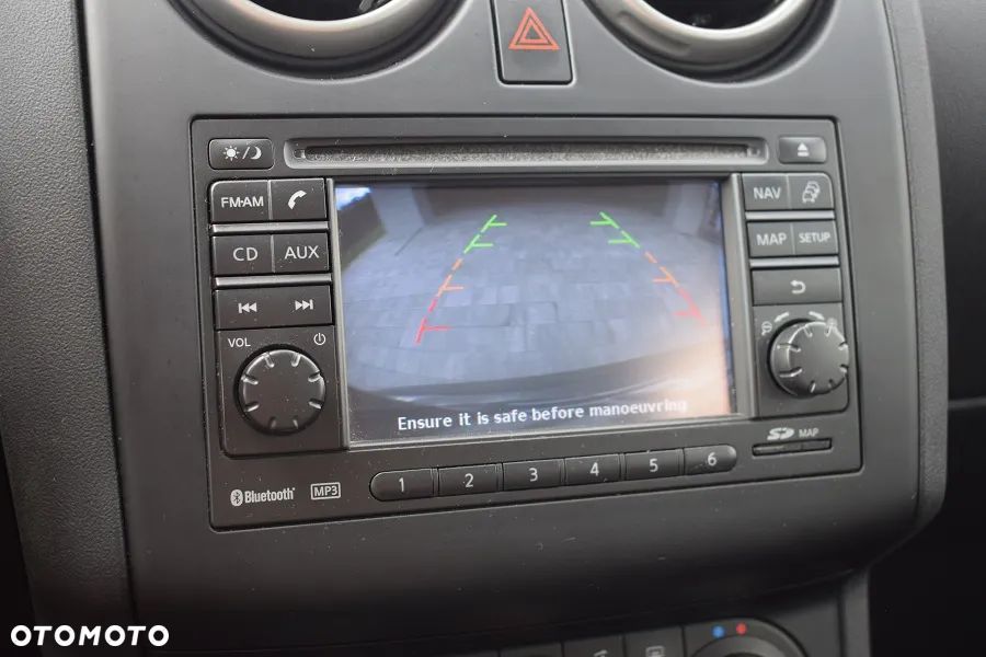 Nissan Qashqai 2.0 visia - 13