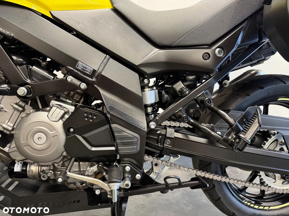 Suzuki V-STROM - 24