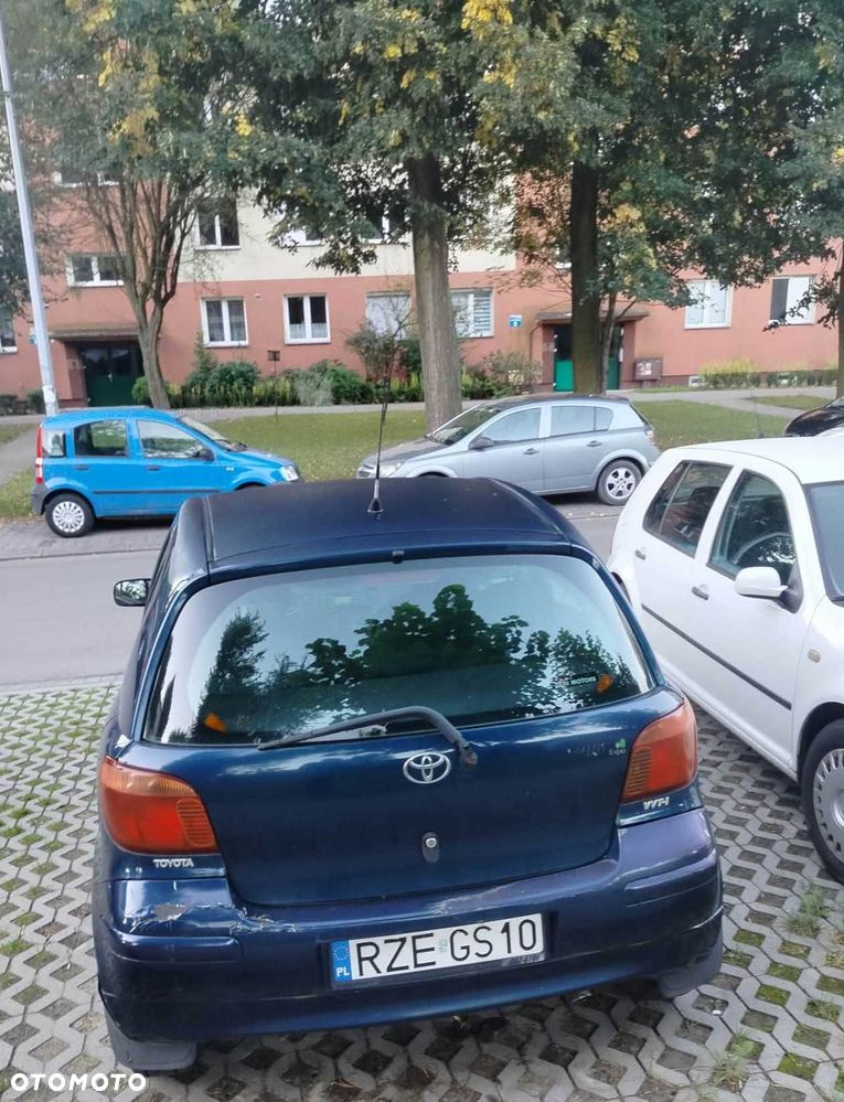 Toyota Yaris - 3