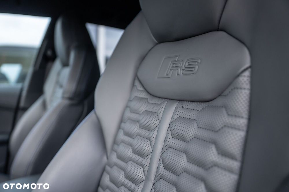 Audi RS Q8 - 11