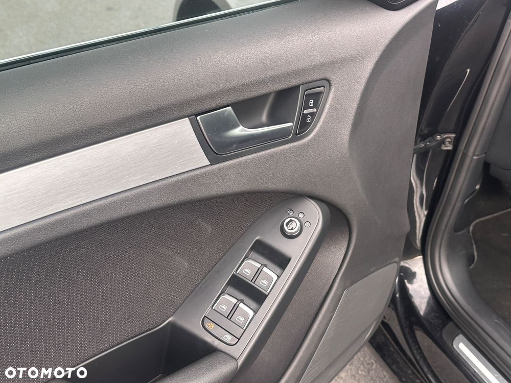 Audi A4 Avant 2.0 TDI DPF S line Sportpaket - 29