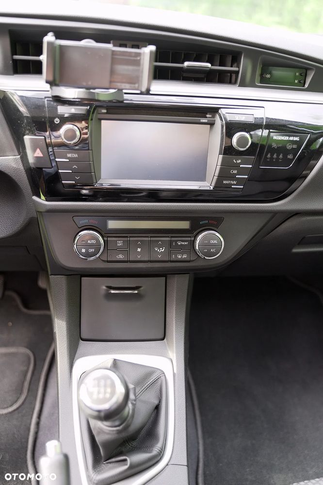 Toyota Corolla 1.6 Premium - 15