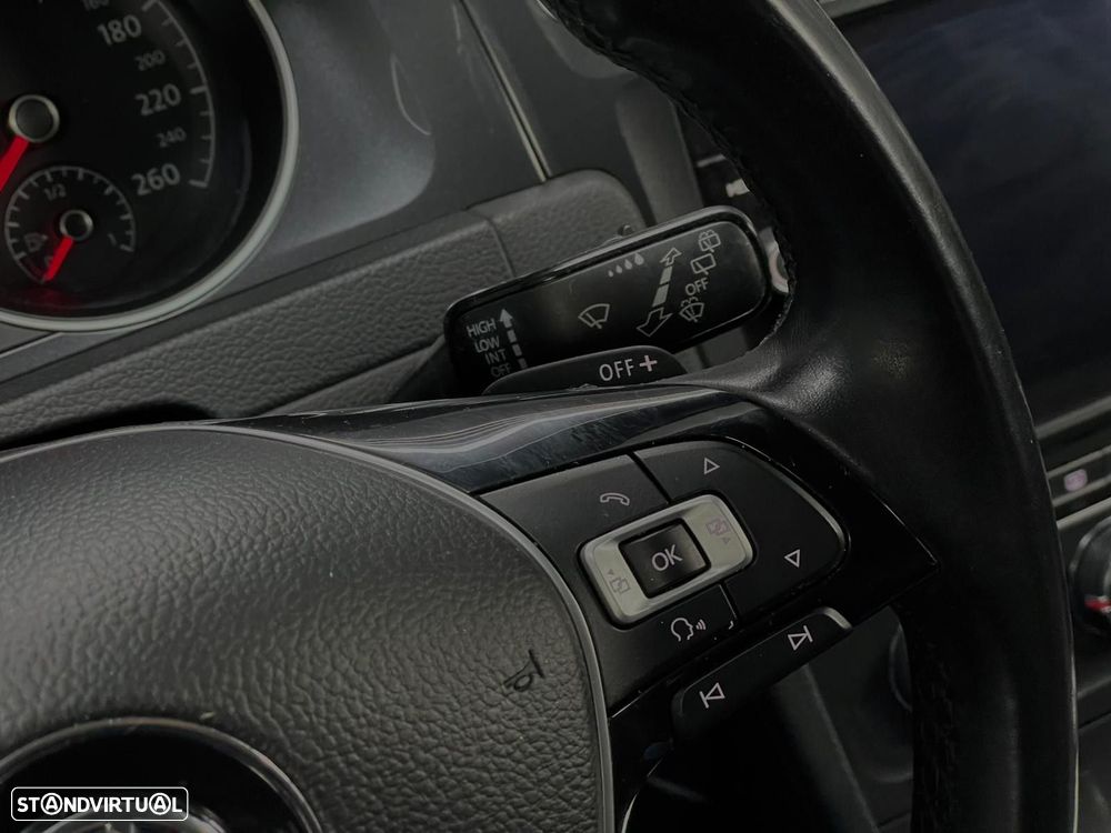 VW Golf 1.0 TSI Confortline DSG - 15