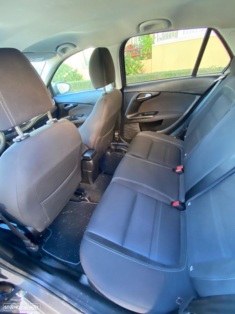 Fiat Tipo Station Wagon 1.6 M-Jet Lounge Tech J17 DCT - 19