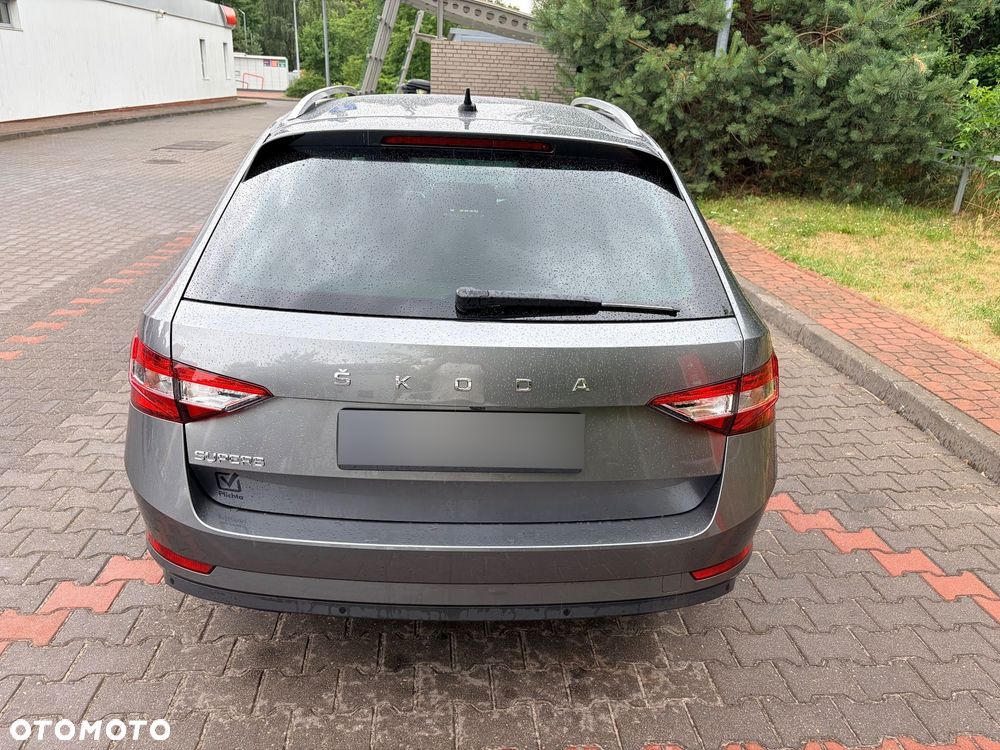 Skoda Superb 1.5 TSI Ambition DSG - 7