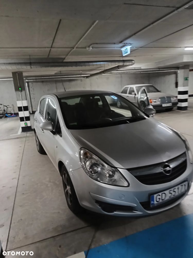 Opel Corsa 1.2 16V Enjoy - 10