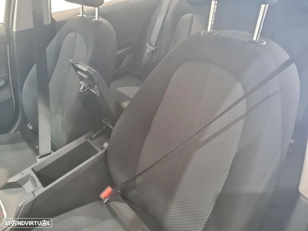 BMW 116 d Corporate Edition - 8