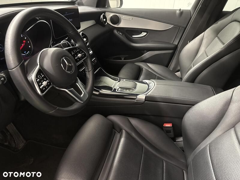 Mercedes-Benz GLC - 11