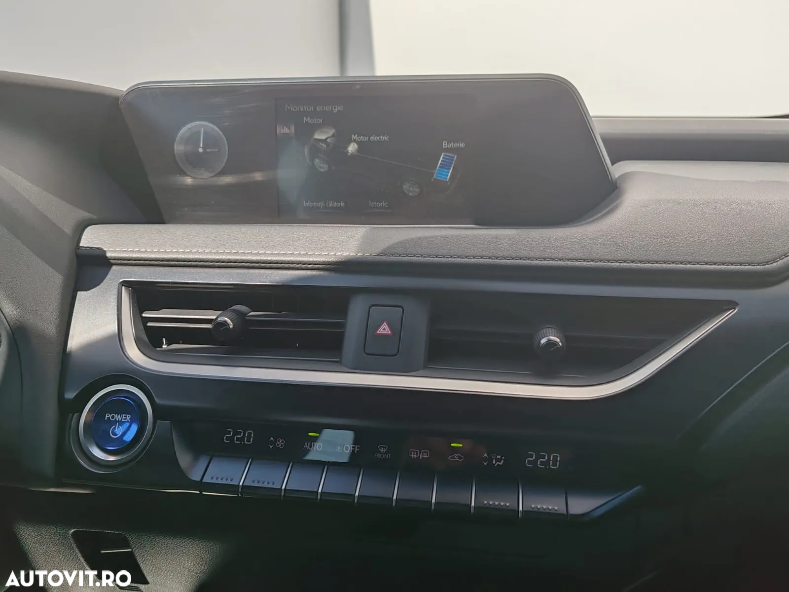 Lexus UX 250h Executive Line - 9