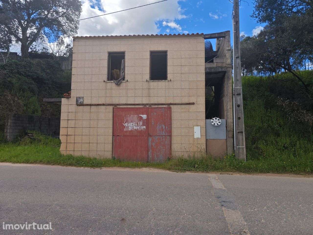 Moradia para restauro com terreno e vistas de rio - Grande imagem: 5/22