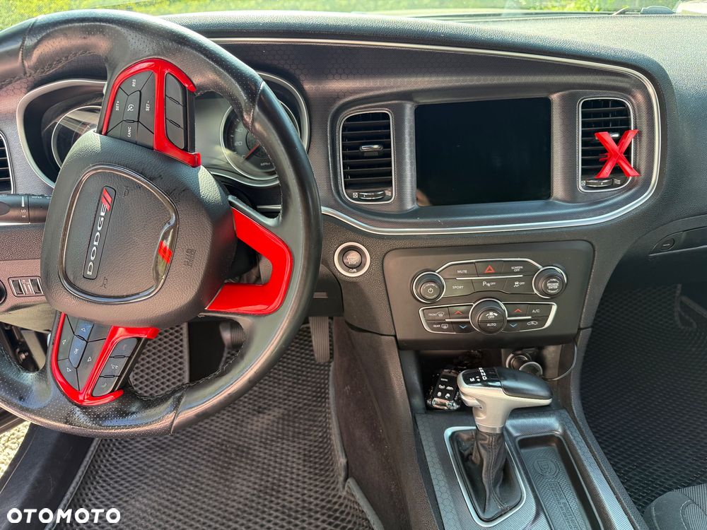 Dodge Charger 5.7 R/T - 10