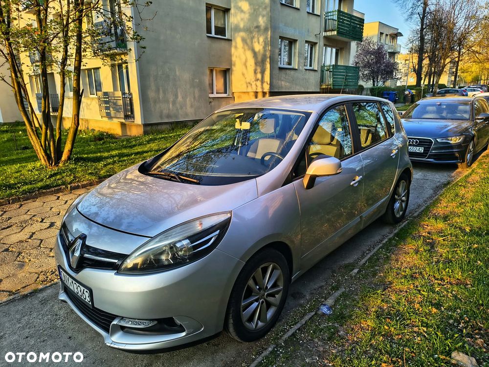 Renault Scenic 1.5 dCi Life - 4