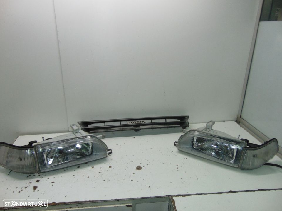 Toyota corolla ee90 farois como novos - 1