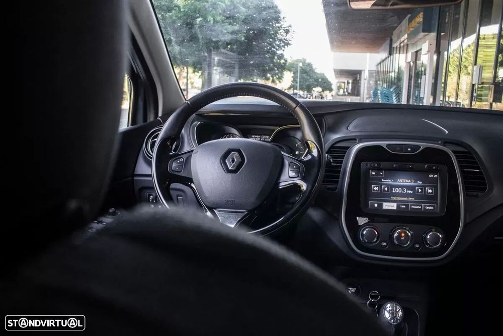 Renault Captur 0.9 TCE Exclusive - 29