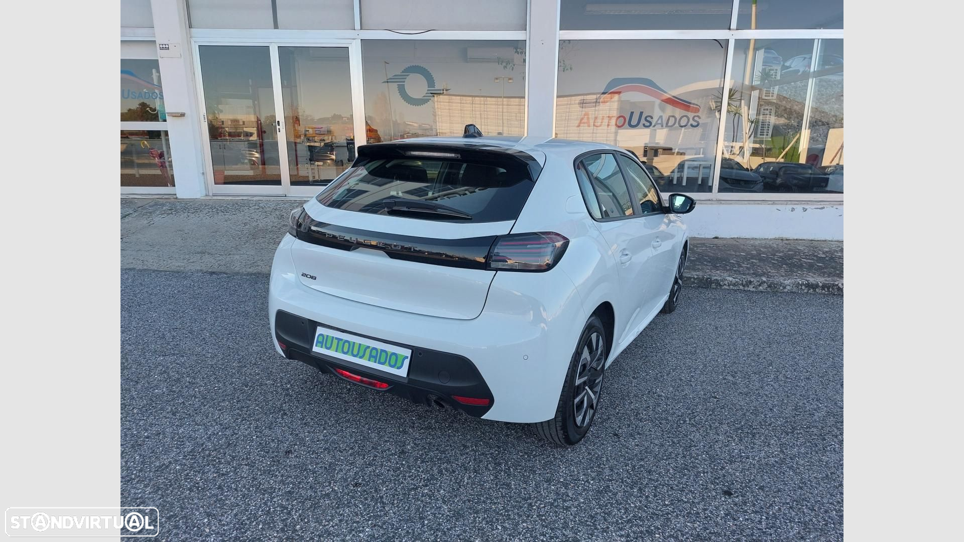 Peugeot 208 1.2 PureTech Active Pack - 4