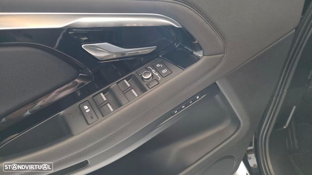 Land Rover Range Rover Evoque 2.0 D150 AWD R-Dynamic S Auto - 36