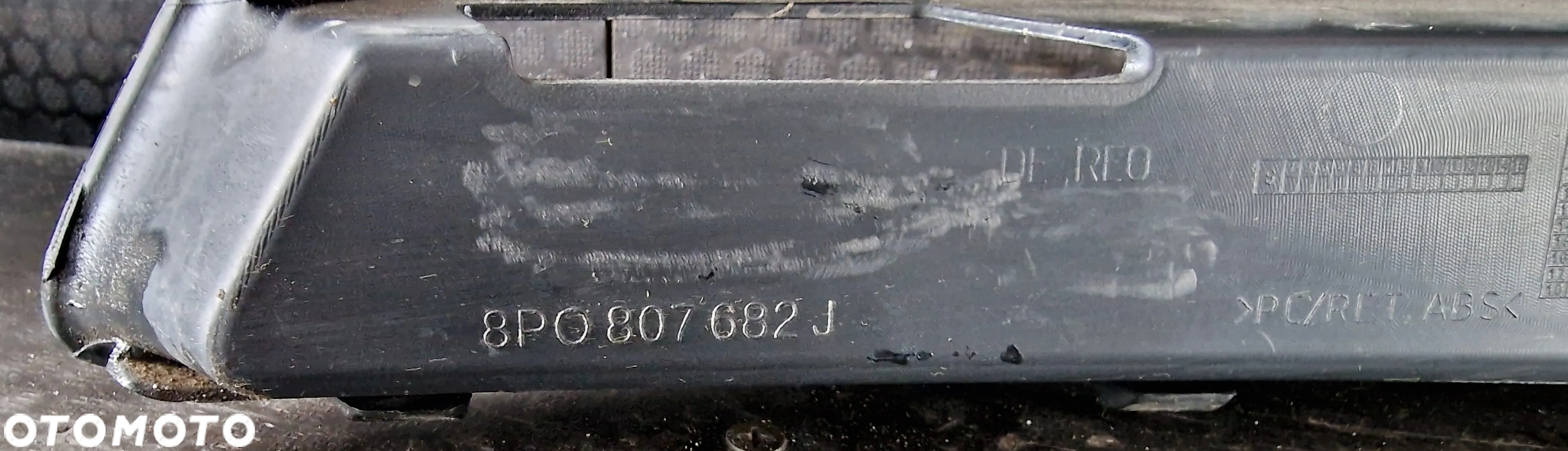 KRATKA ZDERZAKA HALOGENU PRAWA LEWA  8P0807682J 8P0807681AA AUDI A3 8P LIFT 5D - 11