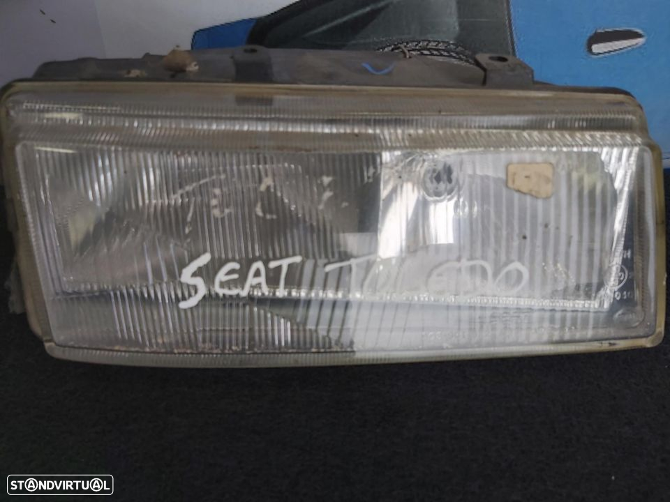 Farol Direito Seat Toledo - 2
