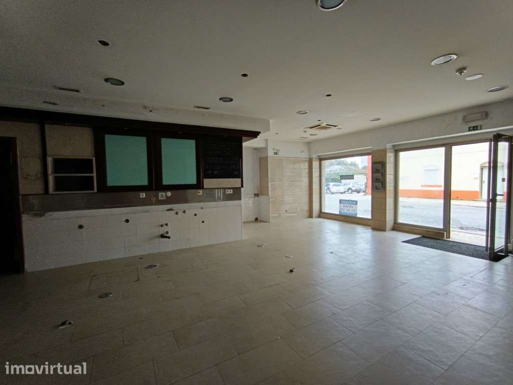 Loja comercial de 160 m² no centro do Barreiro - Grande imagem: 5/16
