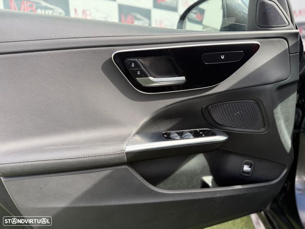 Mercedes-Benz C 300 d AMG Line - 13