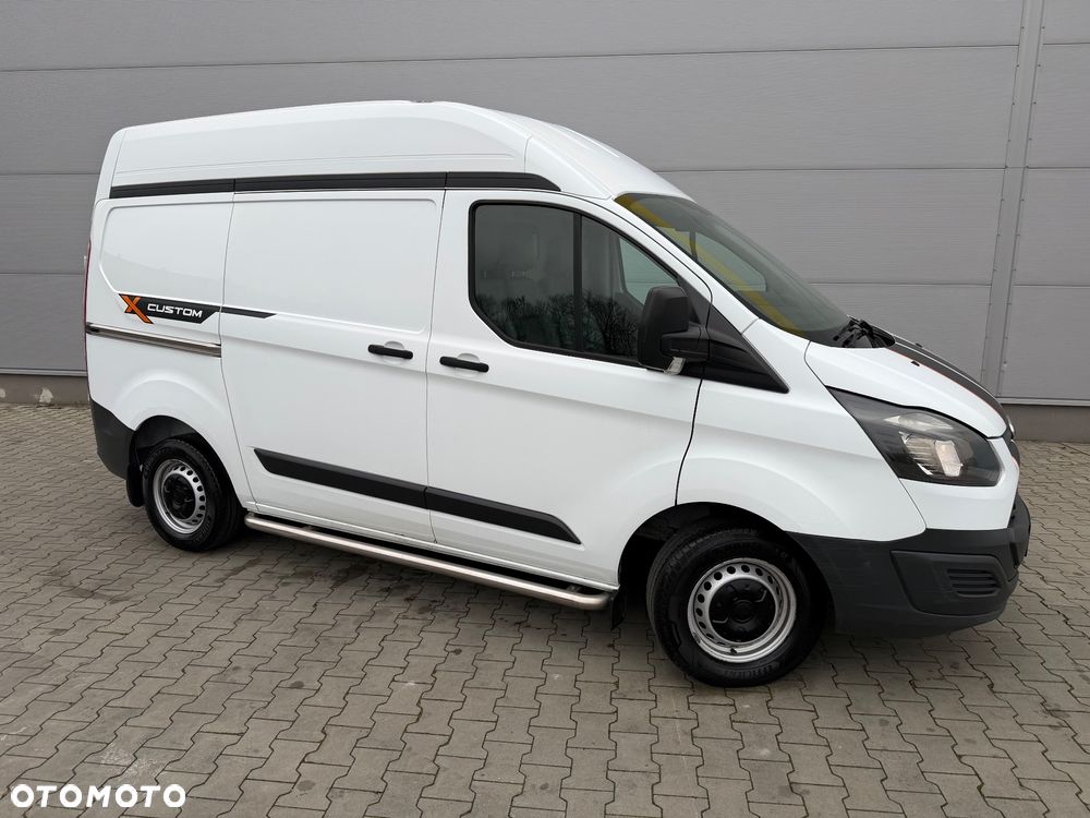 Ford TRANSIT CUSTOM - 11