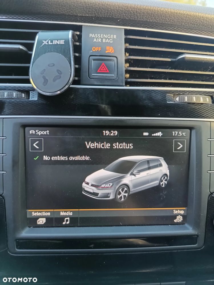 Volkswagen Golf - 16