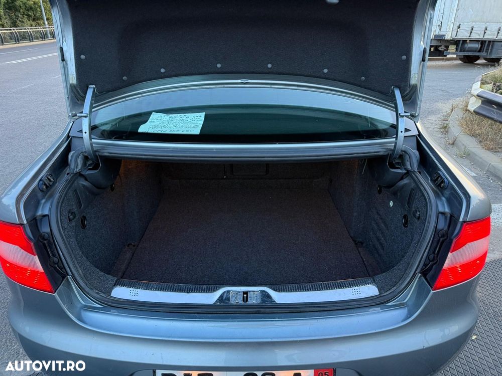 Skoda Superb 2.0 TDI 4x4 DSG Exclusive - 5