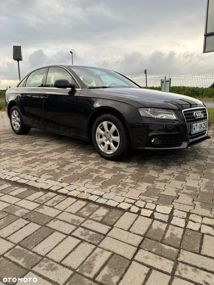 Audi A4 Limousine - 3