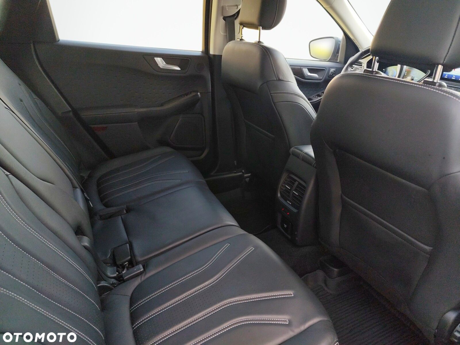 Ford Kuga - 22