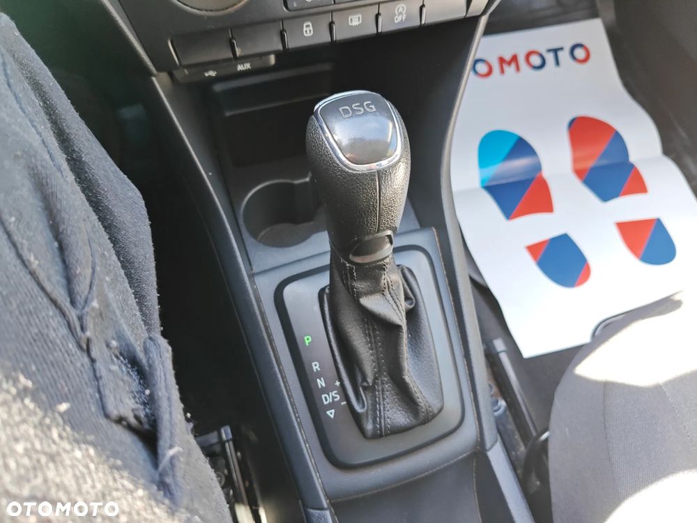 Skoda RAPID 1.2 TSI Ambition DSG - 24