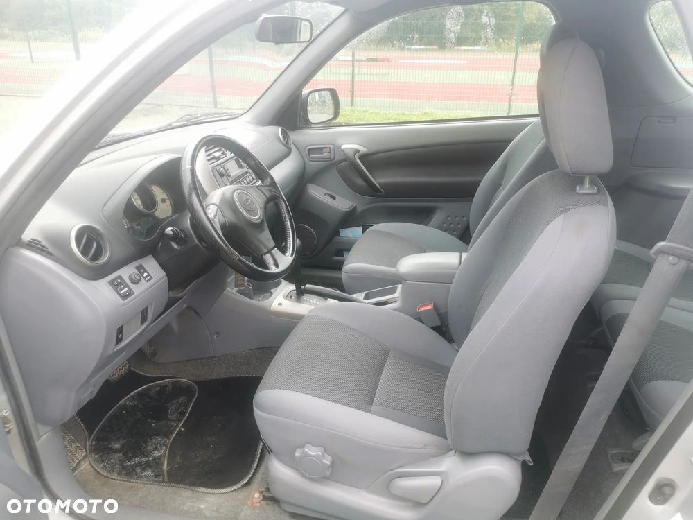 Toyota RAV4 2.0 VVT-i 4x4 - 8