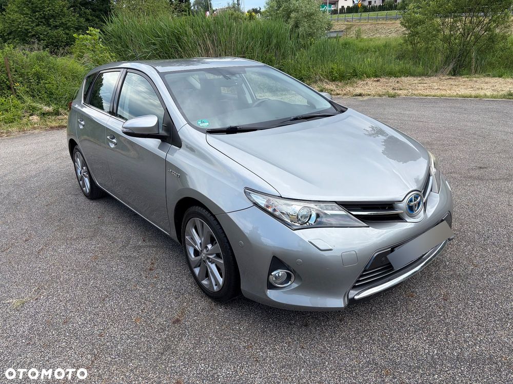 Toyota Auris 1.8 HSD Prestige NAVI - 2