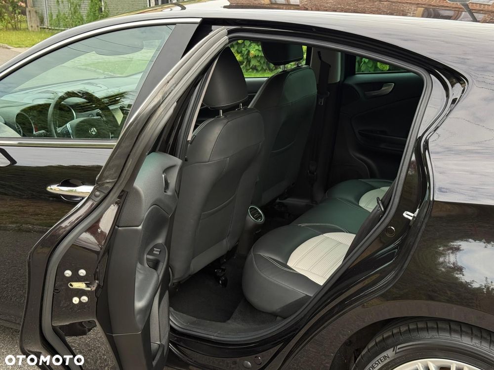 Alfa Romeo Giulietta 1.4 TB 16V Multiair Collezione - 24