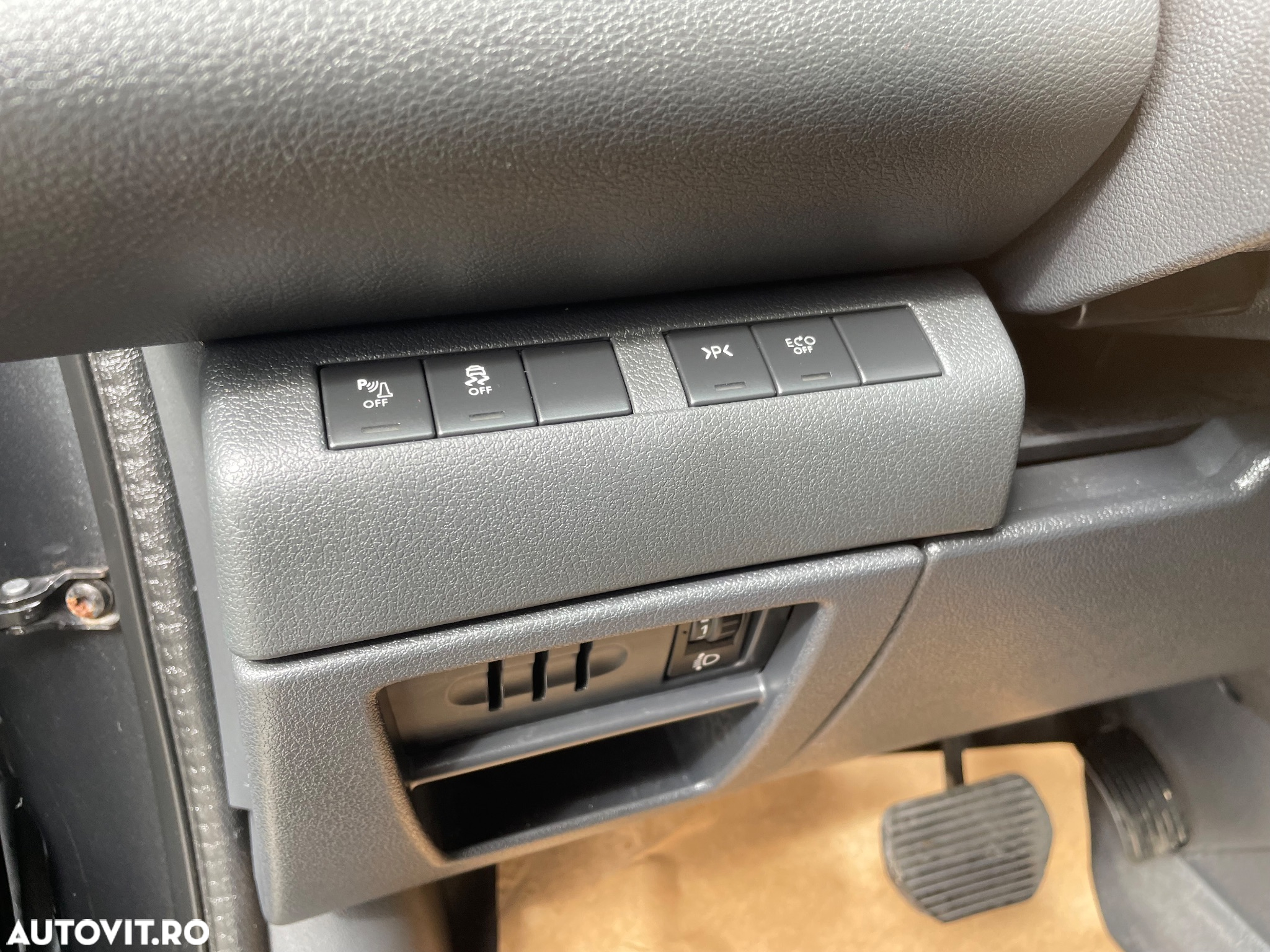 Peugeot 3008 e-HDi FAP 115 EGS6 Stop&Start Allure - 40