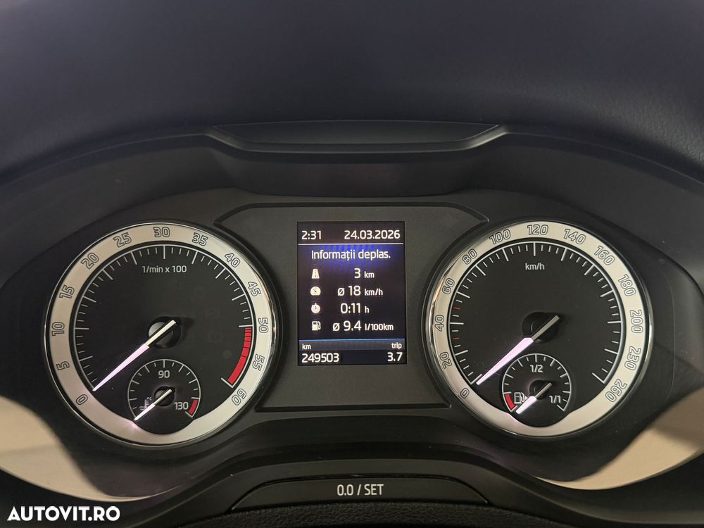 Skoda Karoq 1.6 TDI SCR DSG Style - 26