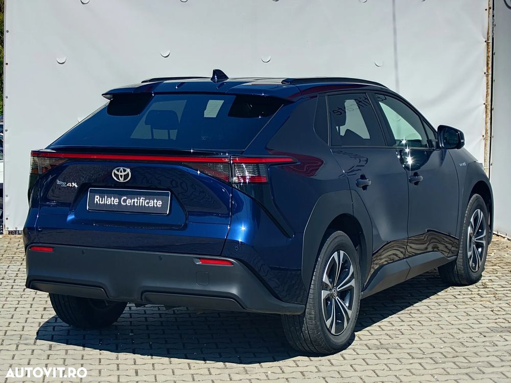 Toyota BZ4X 160 KW AWD (4x4) Luxury - 6